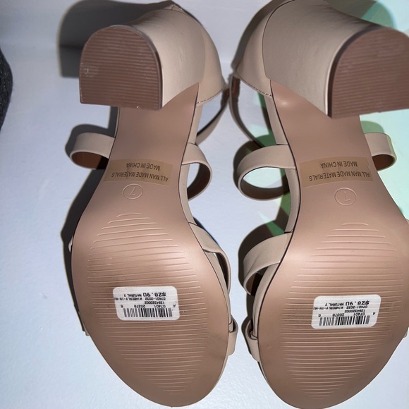 NWT Windsor Nude Heel - Picture 3 of 10